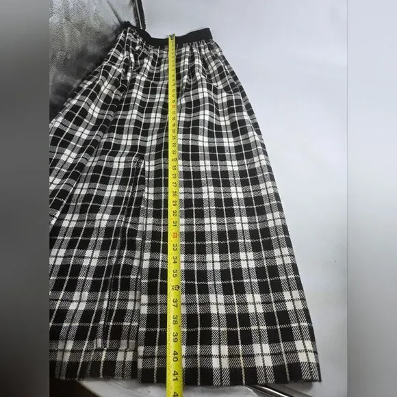 Vintage Plaid Maxi Skirt - Picture 6 of 7